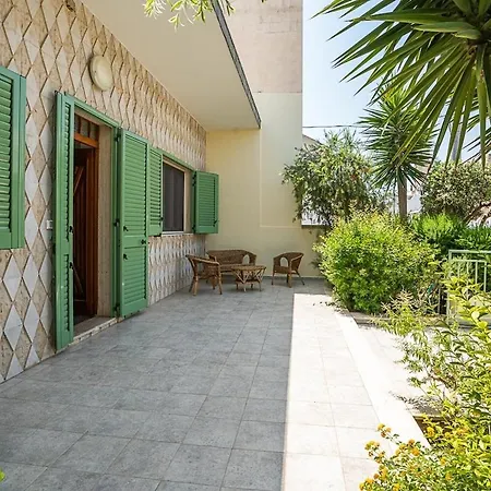 Casa 'dolcevita' Torre San Giovanni